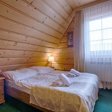 Goralski Gosciniec & * Poronin