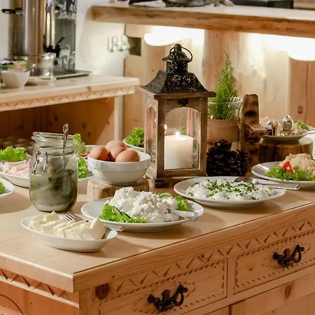 Goralski Gosciniec & *